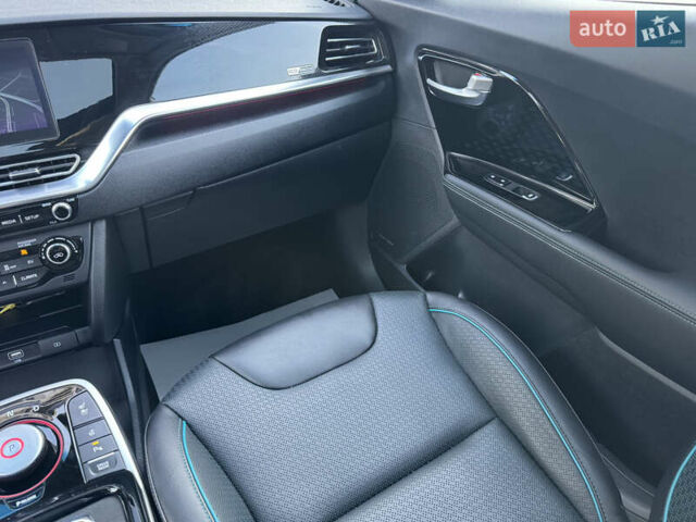 Киа Niro 2020 в Дрогобыче на Automoto.ua Белый Киа Niro, объемом двигателя 0 л и пробегом 62 тыс. км за 19500 $, фото 42 на Automoto.ua