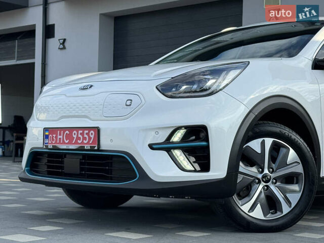 Киа Niro 2020 в Дрогобыче на Automoto.ua Белый Киа Niro, объемом двигателя 0 л и пробегом 62 тыс. км за 19500 $, фото 10 на Automoto.ua