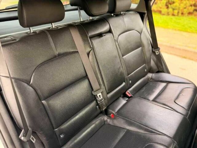 Белый Киа Niro, объемом двигателя 1.6 л и пробегом 148 тыс. км за 10000 $, фото 12 на Automoto.ua