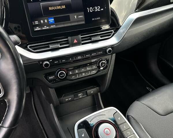 Білий Кіа Niro, об'ємом двигуна 0 л та пробігом 147 тис. км за 18800 $, фото 45 на Automoto.ua