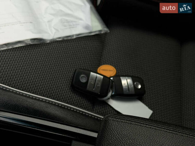 Белый Киа Niro, объемом двигателя 0 л и пробегом 172 тыс. км за 17500 $, фото 64 на Automoto.ua