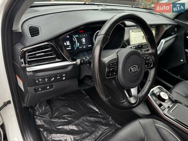 Белый Киа Niro, объемом двигателя 0 л и пробегом 160 тыс. км за 18850 $, фото 22 на Automoto.ua