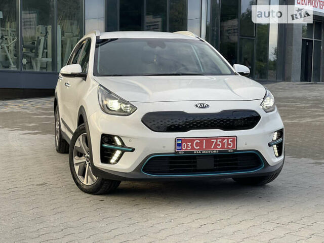 Білий Кіа Niro, об'ємом двигуна 0 л та пробігом 32 тис. км за 29650 $, фото 2 на Automoto.ua