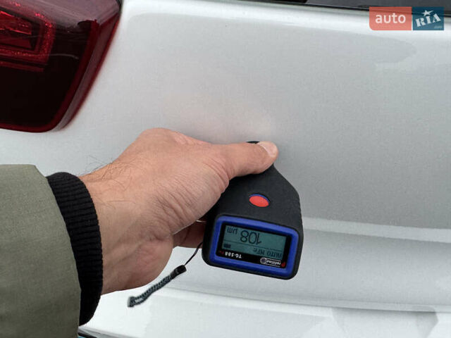 Киа Niro 2020 в Киеве на Automoto.ua Белый Киа Niro, объемом двигателя 0 л и пробегом 171 тыс. км за 18300 $, фото 44 на Automoto.ua