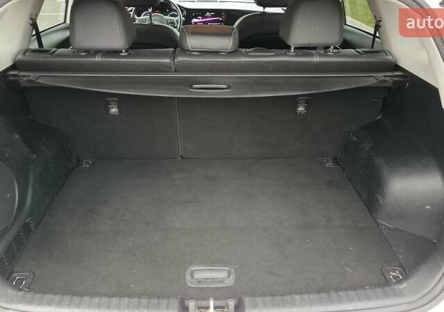 Білий Кіа Niro, об'ємом двигуна 0 л та пробігом 127 тис. км за 19999 $, фото 10 на Automoto.ua