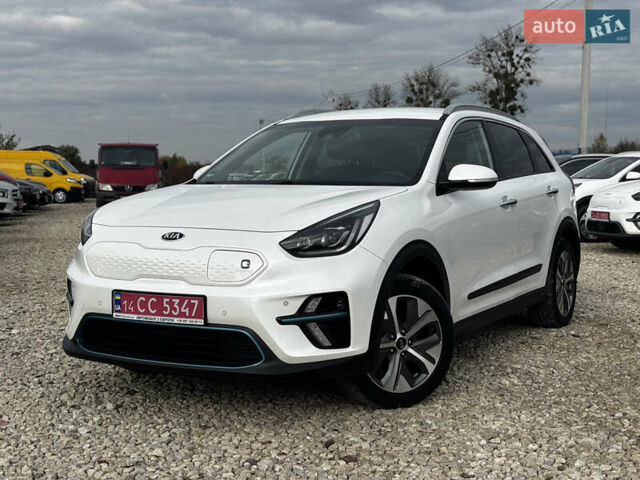 Белый Киа Niro, объемом двигателя 0 л и пробегом 141 тыс. км за 19100 $, фото 6 на Automoto.ua