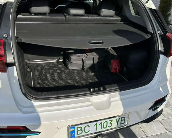 Белый Киа Niro, объемом двигателя 0 л и пробегом 124 тыс. км за 19800 $, фото 23 на Automoto.ua