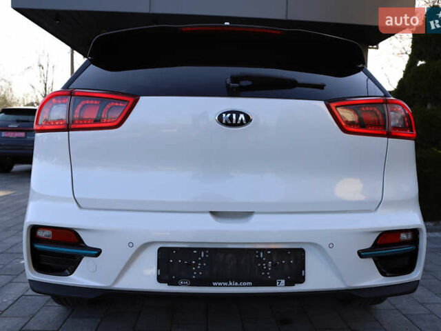 Белый Киа Niro, объемом двигателя 0 л и пробегом 80 тыс. км за 18800 $, фото 14 на Automoto.ua