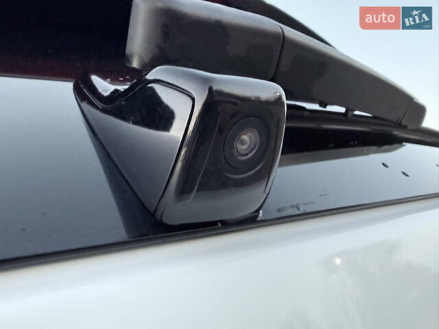 Белый Киа Niro, объемом двигателя 0 л и пробегом 130 тыс. км за 20999 $, фото 12 на Automoto.ua