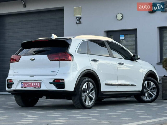 Киа Niro 2020 в Дрогобыче на Automoto.ua Белый Киа Niro, объемом двигателя 0 л и пробегом 62 тыс. км за 19500 $, фото 26 на Automoto.ua