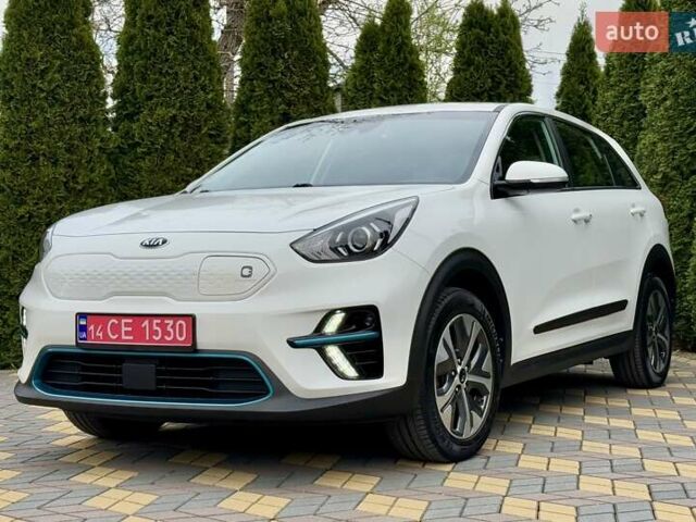 Белый Киа Niro, объемом двигателя 0 л и пробегом 65 тыс. км за 19300 $, фото 7 на Automoto.ua