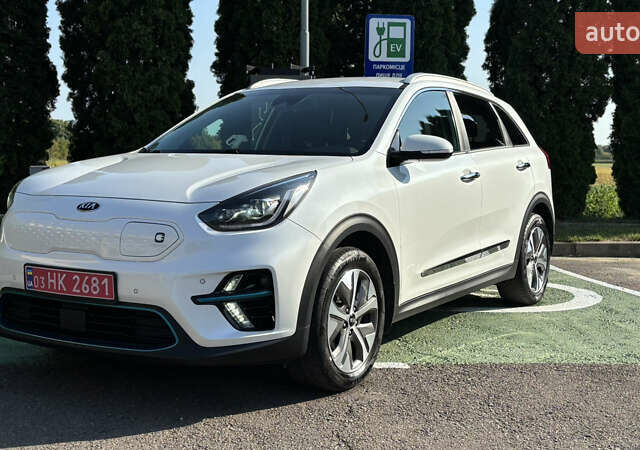 Белый Киа Niro, объемом двигателя 0 л и пробегом 114 тыс. км за 19400 $, фото 17 на Automoto.ua