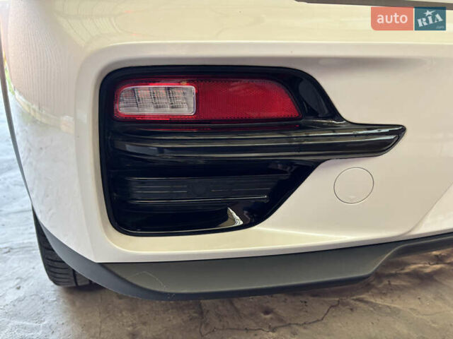 Белый Киа Niro, объемом двигателя 0 л и пробегом 117 тыс. км за 20066 $, фото 10 на Automoto.ua