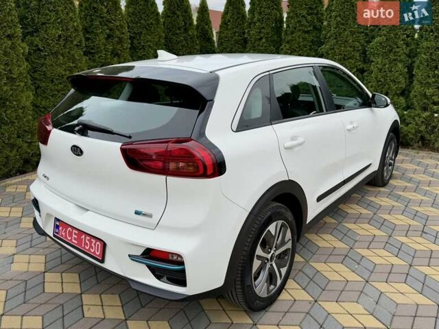 Белый Киа Niro, объемом двигателя 0 л и пробегом 65 тыс. км за 19300 $, фото 36 на Automoto.ua