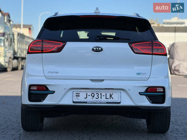 Киа Niro 2020 в Киеве на Automoto.ua Белый Киа Niro, объемом двигателя 0 л и пробегом 151 тыс. км за 19600 $, фото 11 на Automoto.ua
