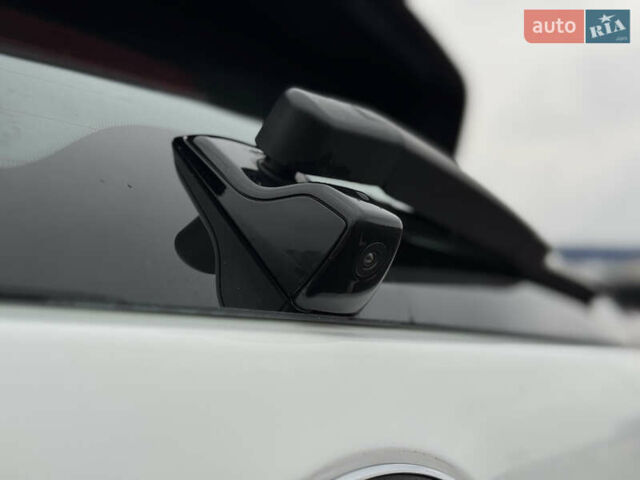 Киа Niro 2020 в Киеве на Automoto.ua Белый Киа Niro, объемом двигателя 0 л и пробегом 171 тыс. км за 18300 $, фото 17 на Automoto.ua