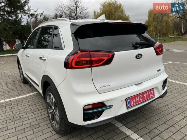 Белый Киа Niro, объемом двигателя 0 л и пробегом 146 тыс. км за 19799 $, фото 8 на Automoto.ua