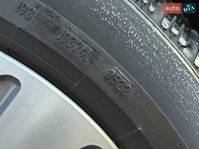 Белый Киа Niro, объемом двигателя 0 л и пробегом 152 тыс. км за 18200 $, фото 48 на Automoto.ua