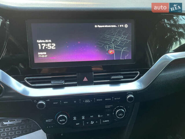 Киа Niro 2020 в Луцке на Automoto.ua Белый Киа Niro, объемом двигателя 0 л и пробегом 148 тыс. км за 19900 $, фото 18 на Automoto.ua