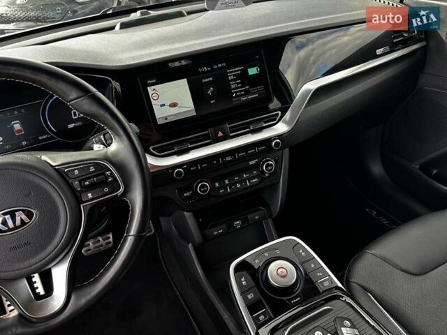 Киа Niro 2020 в Львове на Automoto.ua Белый Киа Niro, объемом двигателя 0 л и пробегом 95 тыс. км за 20450 $, фото 38 на Automoto.ua