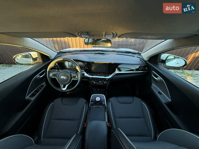 Білий Кіа Niro, об'ємом двигуна 0 л та пробігом 169 тис. км за 18200 $, фото 32 на Automoto.ua