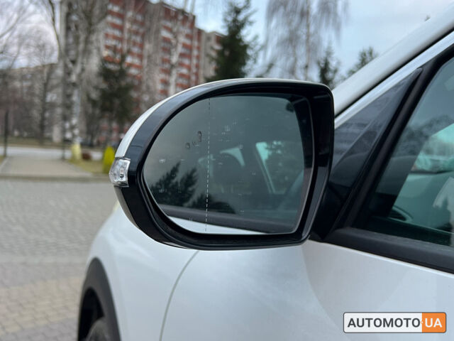 Білий Кіа Niro, об'ємом двигуна 64 л та пробігом 81 тис. км за 19999 $, фото 15 на Automoto.ua