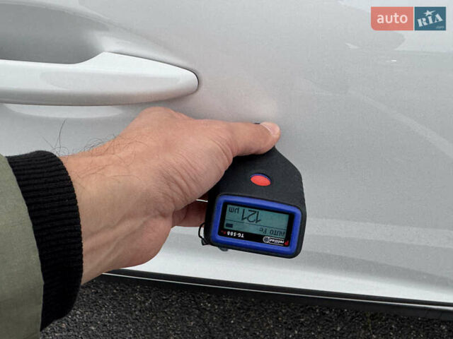 Киа Niro 2020 в Киеве на Automoto.ua Белый Киа Niro, объемом двигателя 0 л и пробегом 171 тыс. км за 18300 $, фото 48 на Automoto.ua