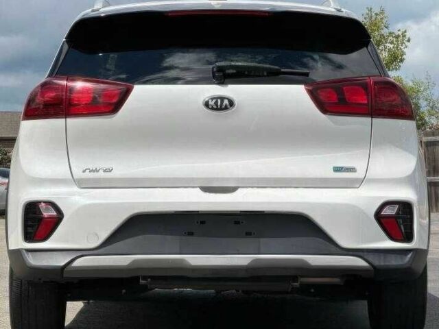 Белый Киа Niro, объемом двигателя 1.6 л и пробегом 65 тыс. км за 7100 $, фото 6 на Automoto.ua