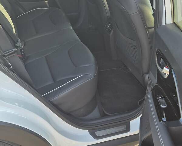 Белый Киа Niro, объемом двигателя 0 л и пробегом 134 тыс. км за 19999 $, фото 18 на Automoto.ua