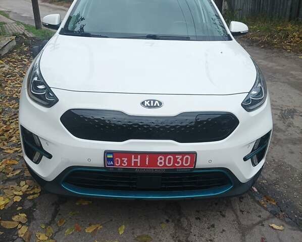 Белый Киа Niro, объемом двигателя 0 л и пробегом 200 тыс. км за 19000 $, фото 20 на Automoto.ua