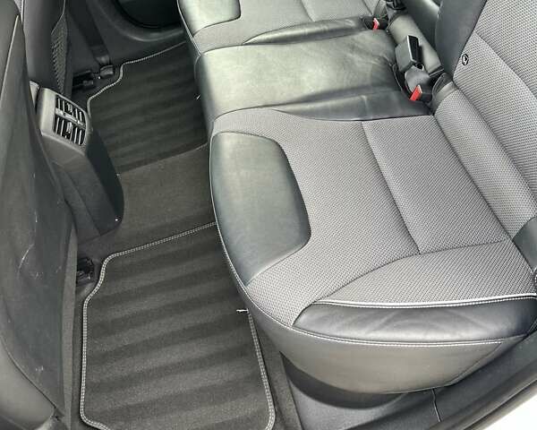 Білий Кіа Niro, об'ємом двигуна 0 л та пробігом 147 тис. км за 18800 $, фото 11 на Automoto.ua