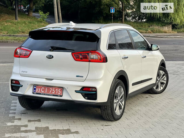 Білий Кіа Niro, об'ємом двигуна 0 л та пробігом 32 тис. км за 29650 $, фото 14 на Automoto.ua