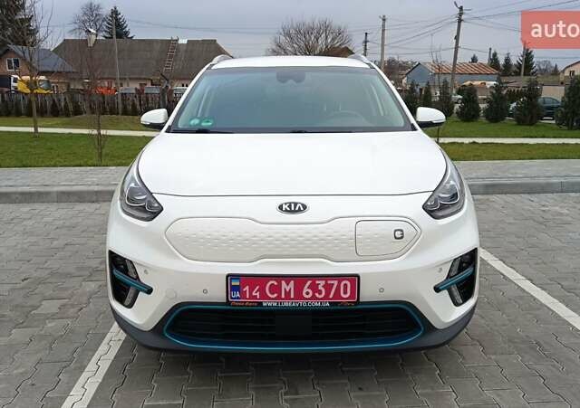 Білий Кіа Niro, об'ємом двигуна 0 л та пробігом 127 тис. км за 19999 $, фото 49 на Automoto.ua