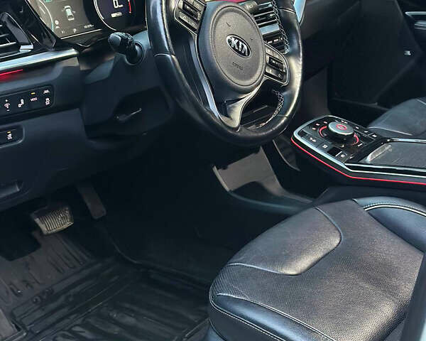 Белый Киа Niro, объемом двигателя 0 л и пробегом 161 тыс. км за 19500 $, фото 9 на Automoto.ua