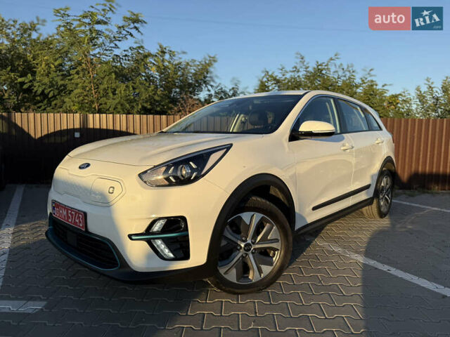Білий Кіа Niro, об'ємом двигуна 0 л та пробігом 169 тис. км за 18200 $, фото 7 на Automoto.ua