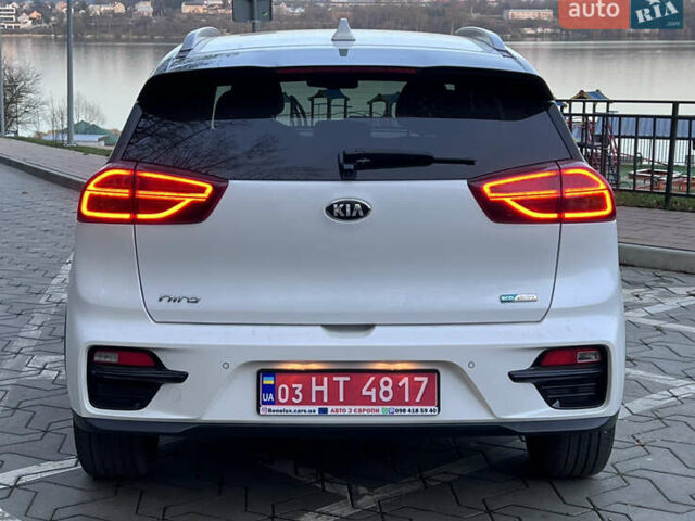 Белый Киа Niro, объемом двигателя 0 л и пробегом 103 тыс. км за 19500 $, фото 9 на Automoto.ua