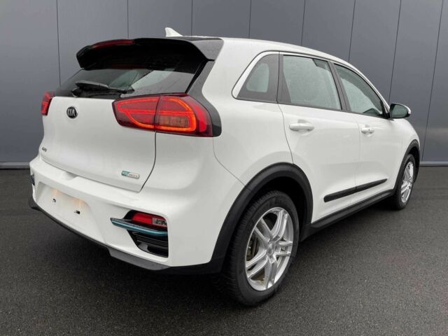 Белый Киа Niro, объемом двигателя 0 л и пробегом 47 тыс. км за 10200 $, фото 4 на Automoto.ua