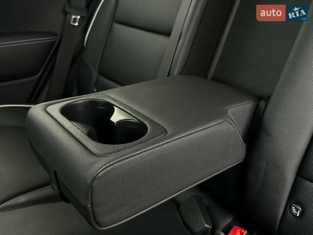 Білий Кіа Niro, об'ємом двигуна 0 л та пробігом 35 тис. км за 24400 $, фото 90 на Automoto.ua