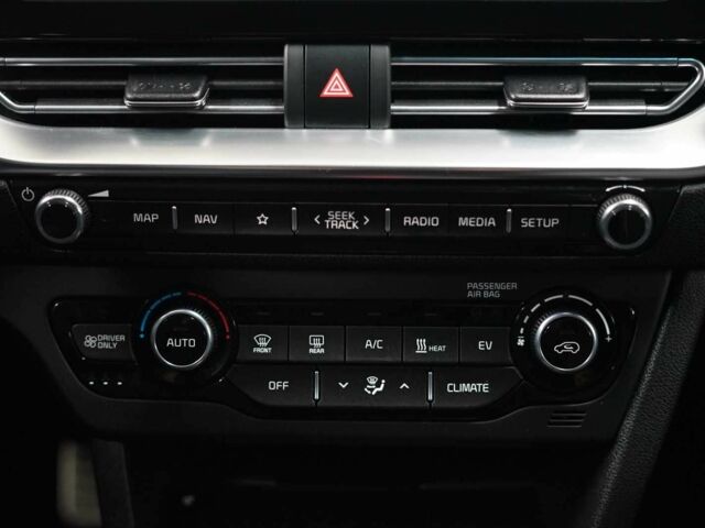 Белый Киа Niro, объемом двигателя 0 л и пробегом 53 тыс. км за 16100 $, фото 17 на Automoto.ua