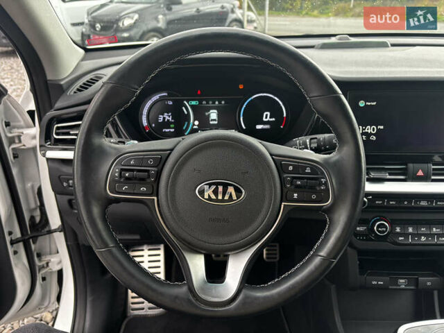 Белый Киа Niro, объемом двигателя 0 л и пробегом 48 тыс. км за 24350 $, фото 25 на Automoto.ua