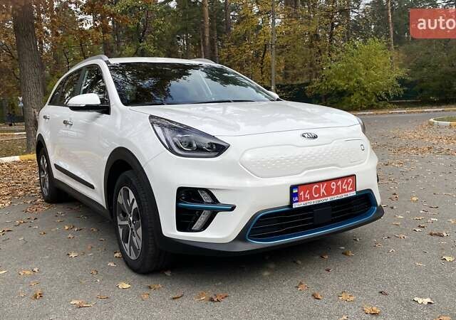 Белый Киа Niro, объемом двигателя 0 л и пробегом 63 тыс. км за 22500 $, фото 7 на Automoto.ua