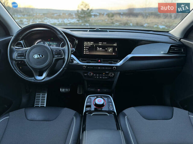 Белый Киа Niro, объемом двигателя 0 л и пробегом 18 тыс. км за 21999 $, фото 51 на Automoto.ua