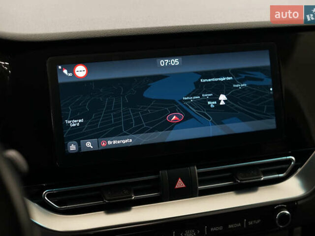 Киа Niro 2021 в Киеве на Automoto.ua Белый Киа Niro, объемом двигателя 0 л и пробегом 52 тыс. км за 18200 $, фото 30 на Automoto.ua