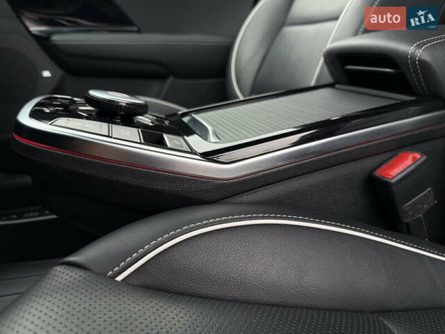 Белый Киа Niro, объемом двигателя 0 л и пробегом 54 тыс. км за 24700 $, фото 7 на Automoto.ua