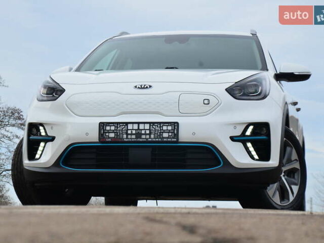Белый Киа Niro, объемом двигателя 0 л и пробегом 73 тыс. км за 19548 $, фото 12 на Automoto.ua