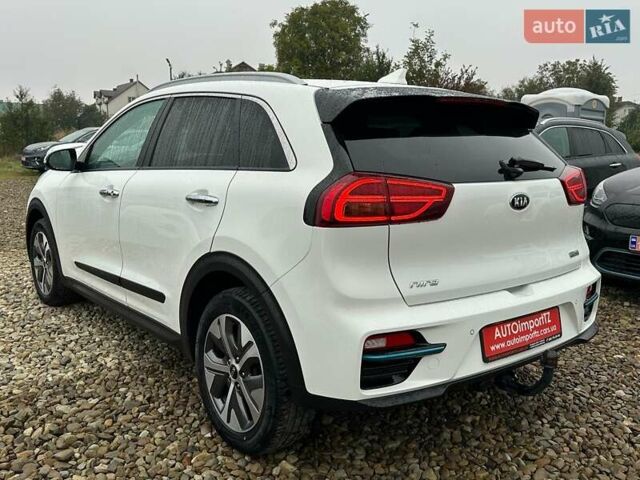 Белый Киа Niro, объемом двигателя 0 л и пробегом 56 тыс. км за 23400 $, фото 18 на Automoto.ua