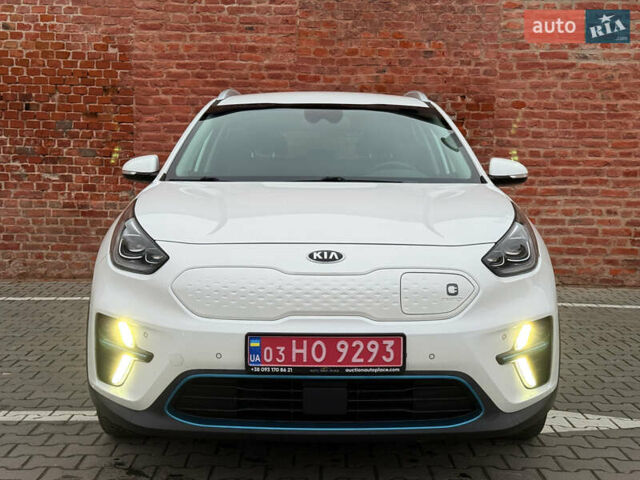 Білий Кіа Niro, об'ємом двигуна 0 л та пробігом 118 тис. км за 20500 $, фото 3 на Automoto.ua