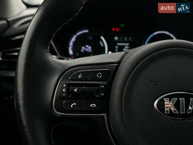 Белый Киа Niro, объемом двигателя 0 л и пробегом 62 тыс. км за 23500 $, фото 47 на Automoto.ua