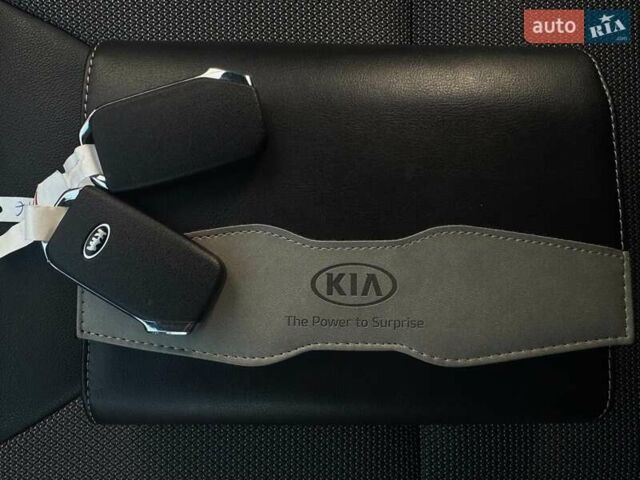 Білий Кіа Niro, об'ємом двигуна 0 л та пробігом 59 тис. км за 23800 $, фото 59 на Automoto.ua