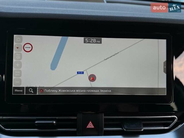 Білий Кіа Niro, об'ємом двигуна 0 л та пробігом 59 тис. км за 23800 $, фото 48 на Automoto.ua